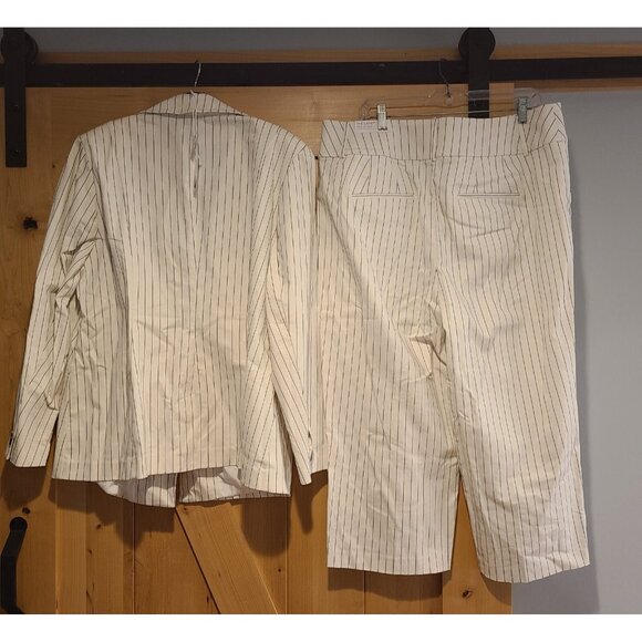 New! Lane Bryant Laney Wide Leg Crop Pants sz 14 White Pinstripes & Blazer Sz 18 - Picture 2 of 16